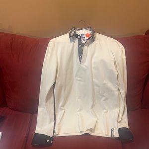 Maceoo size small shirt